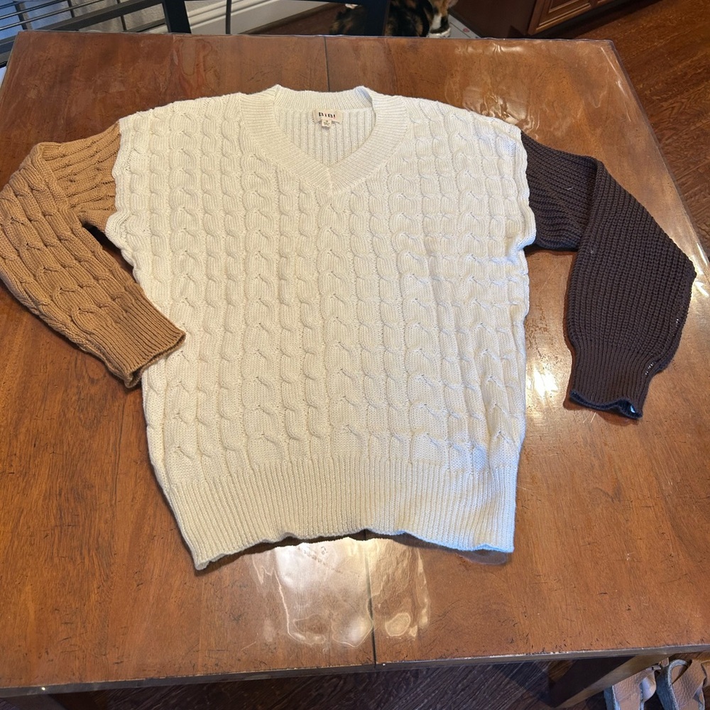 BiBi V-Neck Sweater in Cream, Brown, and Dark Brown